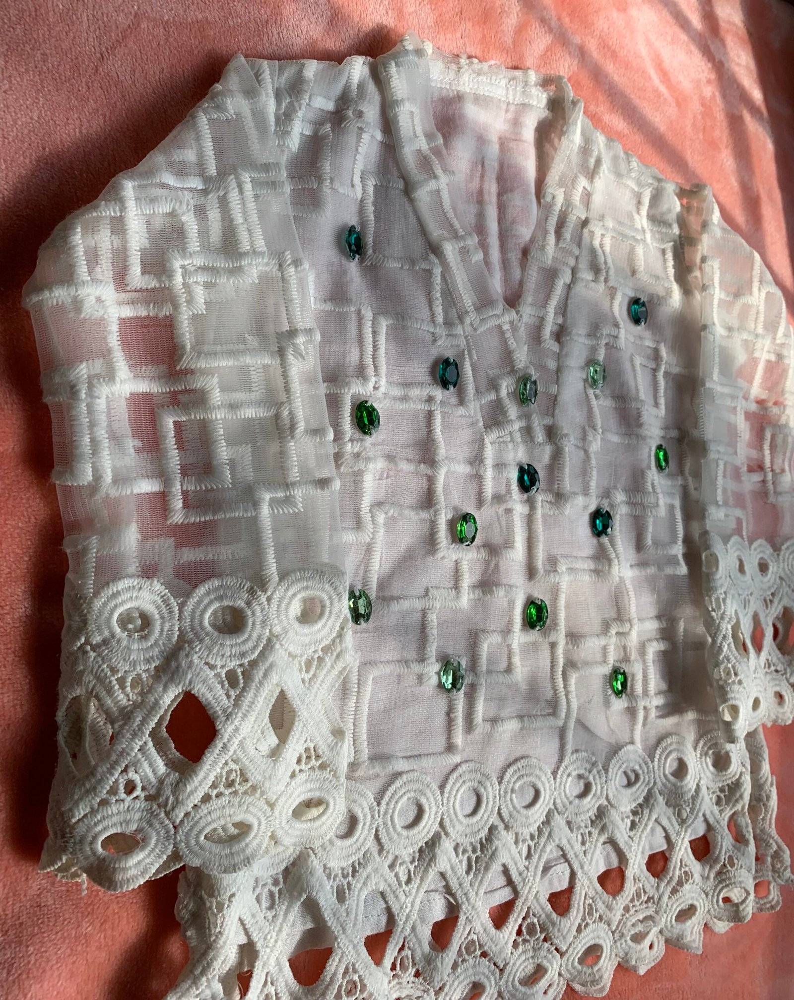 White net shirt with emeralds green stones